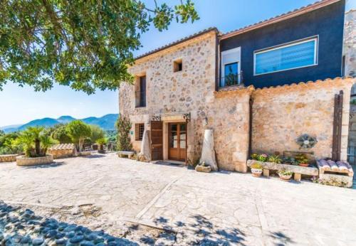 Ullaro Holiday Home Sleeps 8 With Pool Air Con And Wifi