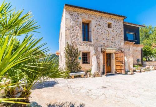 Ullaro Holiday Home Sleeps 8 With Pool Air Con And Wifi