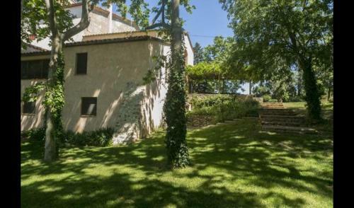 Orfes Villa Sleeps 16 With Pool And Air Con