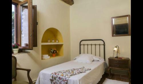 Orfes Villa Sleeps 16 With Pool And Air Con
