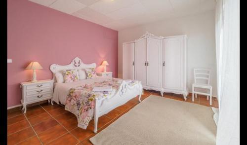 Can Trabal Villa Sleeps 34 With Pool
