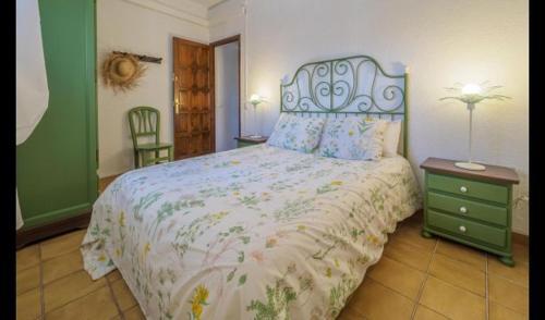 Can Trabal Villa Sleeps 34 With Pool