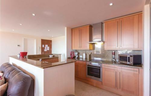 Two-bedroom Apartment In Calahonda