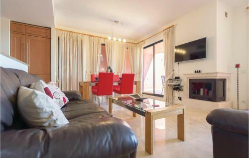 Two-bedroom Apartment In Calahonda
