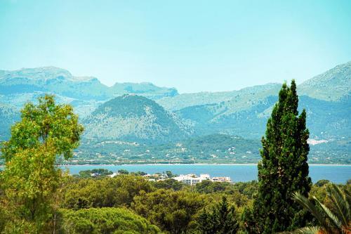 Es Mal Pas Villa Sleeps 10 With Pool And Air Con