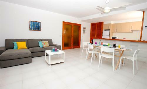 Apartments Es Trenc