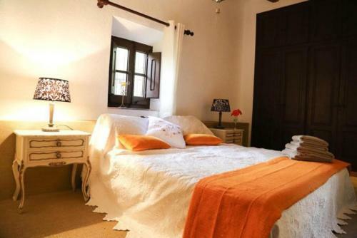 Sitges Villa Sleeps 18 Pool Wifi