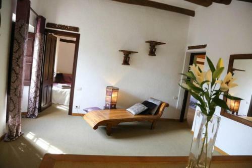 Sitges Villa Sleeps 18 Pool Wifi