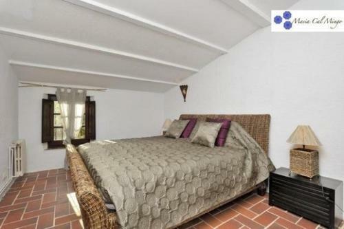 Sitges Villa Sleeps 18 Pool Wifi