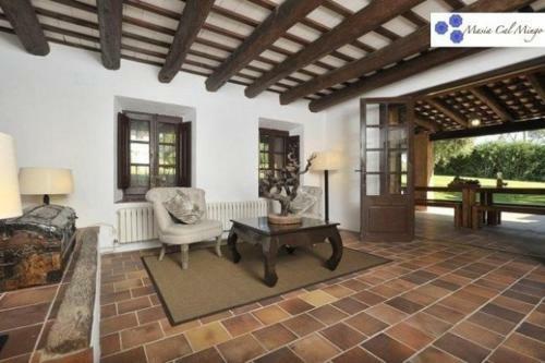 Sitges Villa Sleeps 18 Pool Wifi