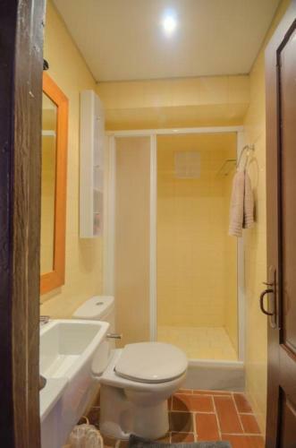 Sitges Villa Sleeps 18 Pool Wifi