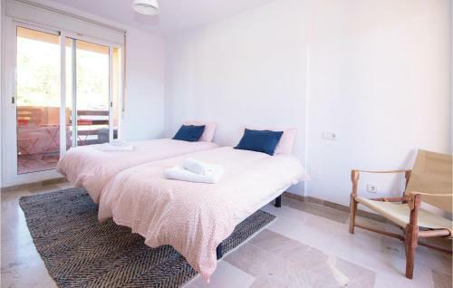 Three-bedroom Apartment In Casares Costa