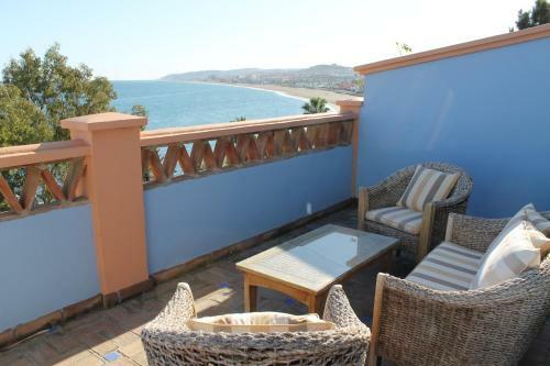 Apartamento La Perla de La Bahia Beachfront