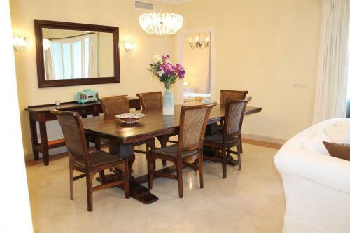 Apartamento La Perla de La Bahia Beachfront