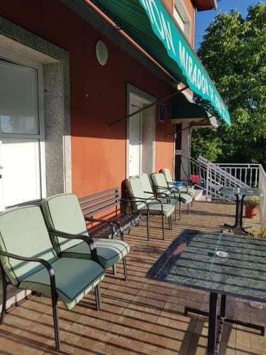 Hostal Mirador de Rouris