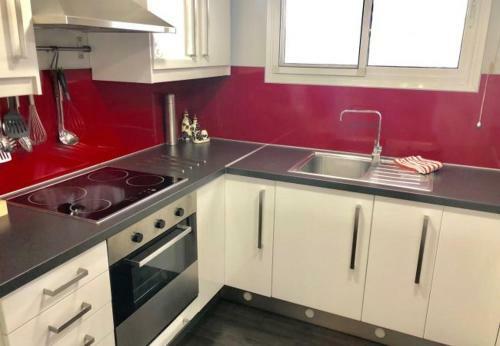 Cabopino Apartment Sleeps 2 With Pool Air Con And Wifi