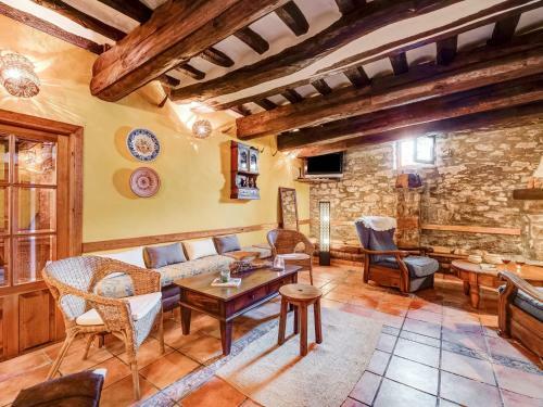 Central Apartment In Ardanu� With Terrace
