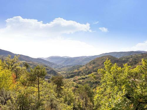 Central Apartment In Ardanu� With Terrace