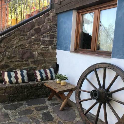 Apartment With 2 Bedrooms In Ardanue