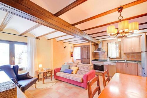 Apartment With 2 Bedrooms In Ardanue