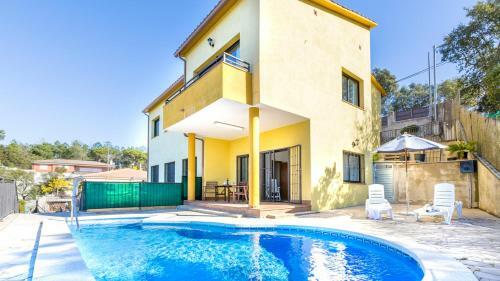 Villa In Terrafortuna Sleeps 8 Includes Swimming Pool