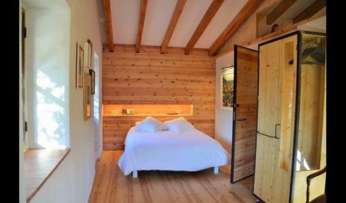 Olles Villa Sleeps 6 With Pool