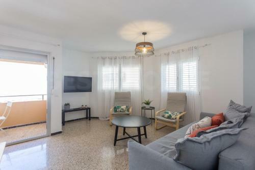 Cozy Apartment In Salinetas Beach.