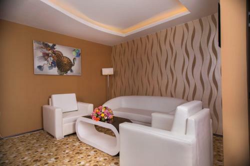 Diamond Hotel
