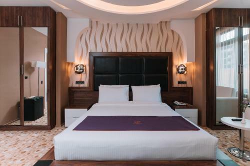 Diamond Hotel