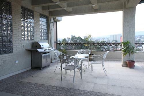 Geza Apartment Hotel