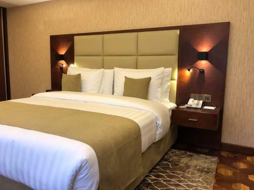 Desalegn Hotels And Resort