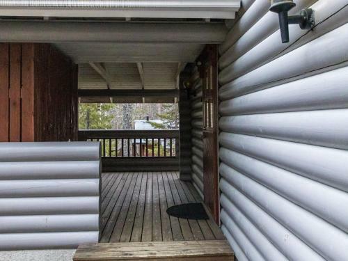 Holiday Home Yll�ksen Tunturihonkamaja 5