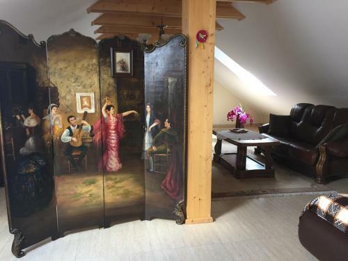 Hostal Apartamenty Galeria Trunk�w