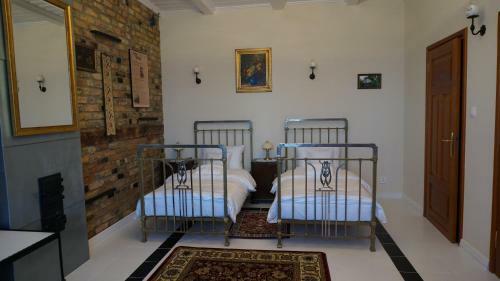 Hostal Apartamenty Galeria Trunk�w