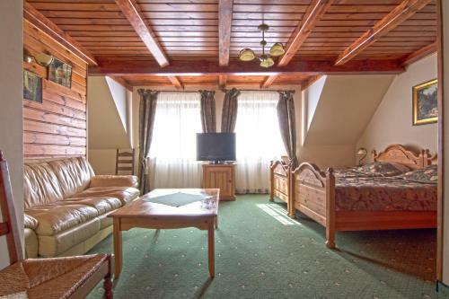 Hostal Dworek Gawra