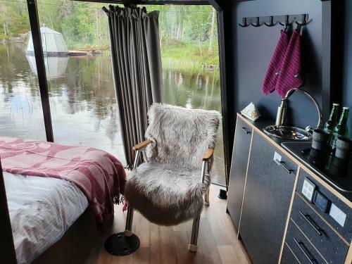 Aurorahut, Overwater Hut