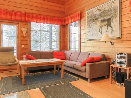 Holiday Home Riekkoluosto