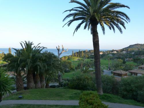 Apartamento Cap Esterel Village Zone Calanques T2 Mer Acc�s Facile - C2 Ref. 3la