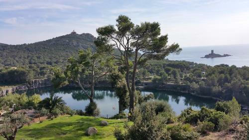 Apartamento Cap Esterel Village Zone Calanques T2 Mer Acc�s Facile - C2 Ref. 3la