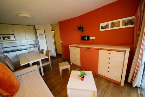 Apartamento 2m - C6 016 - 403la