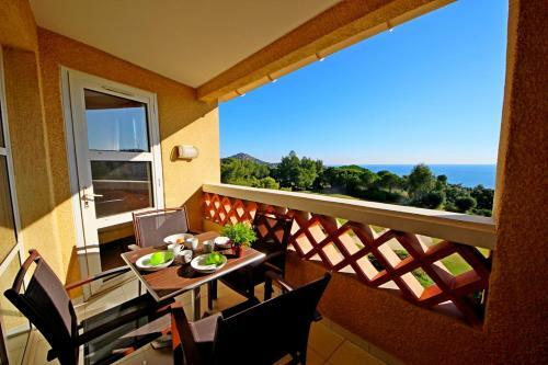 Apartamento 2m - D4 256 - 421la
