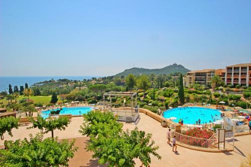 Apartamento 1m C8 245 - 371la