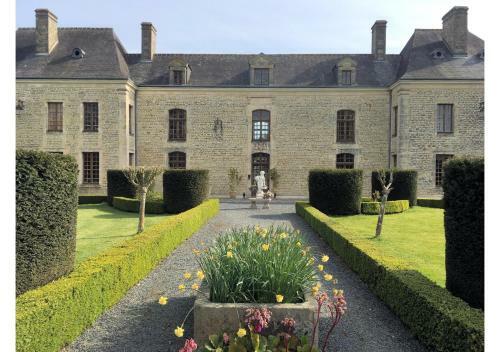 Hotel Ch�teau Du B�