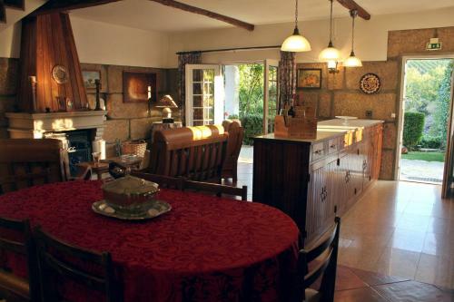 Villa Quinta Da Padrela Winery House