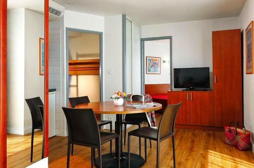 Apartamento Residence de Tourisme Antibes - Caz02101e-sye