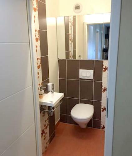 Apartment With 2 Bedrooms In Apach With Balcony And Wifi