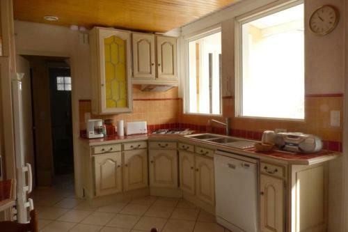 Villa Blanche � Ares