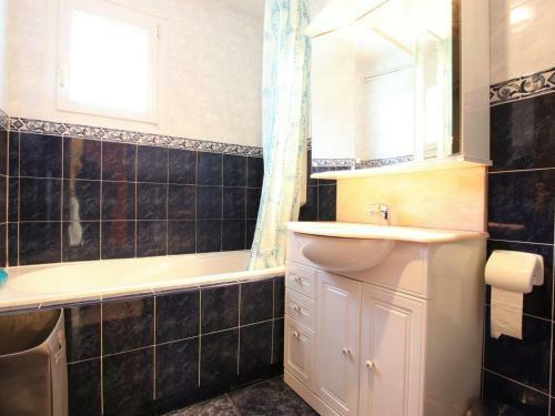 G�te Arcangues, 2 Pi�ces, 3 Personnes - Fr-1-384-358