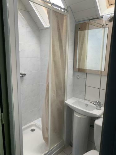 Hostal *g�te Arcis Sur Aube*