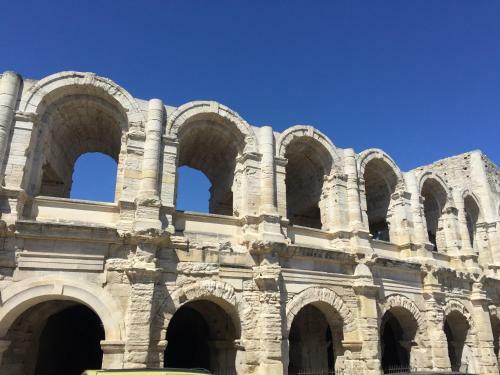 7 En Arles